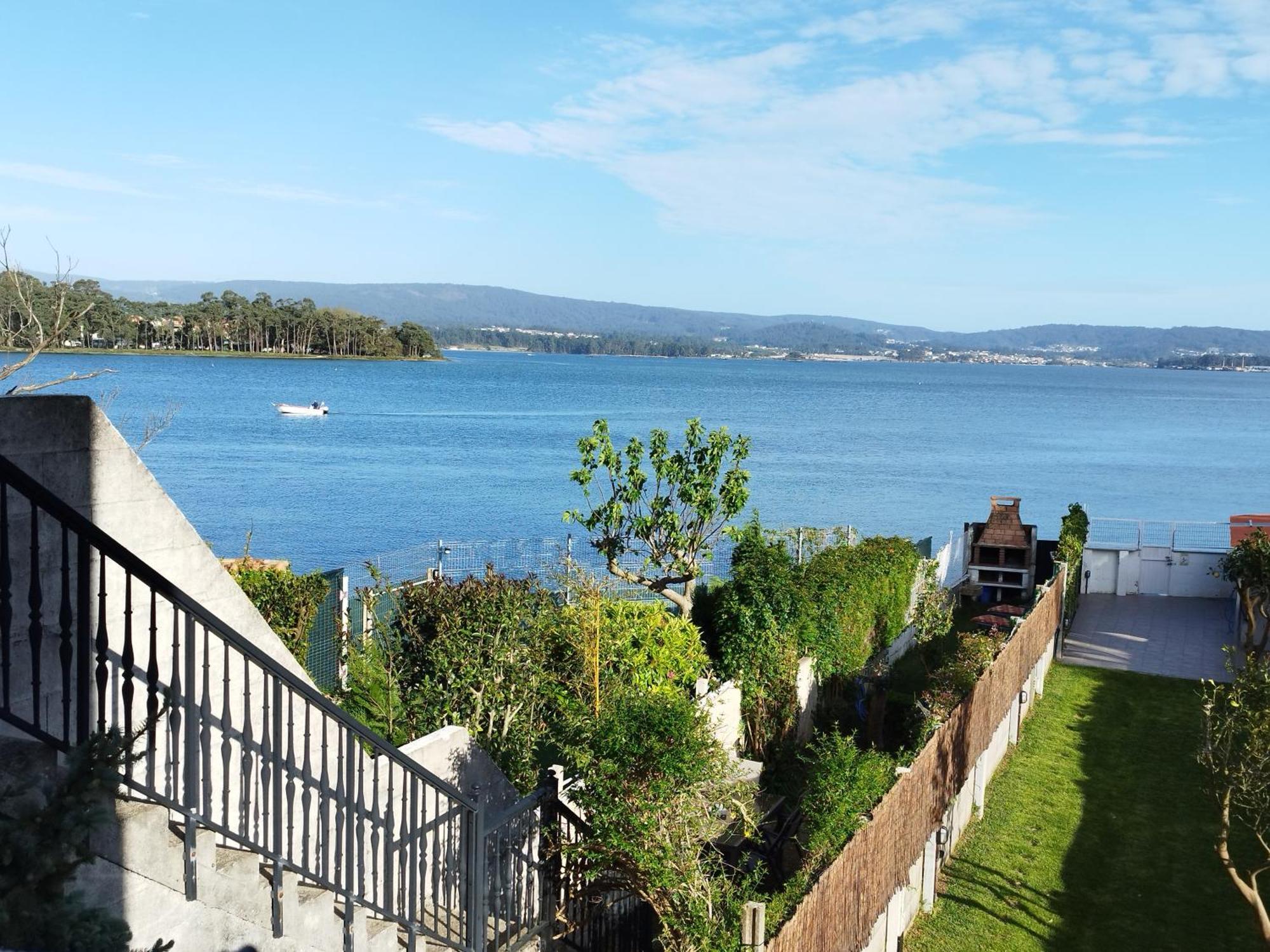 Vistas Al Mar E Isla De La Toja Apartamento O Grove Exterior foto